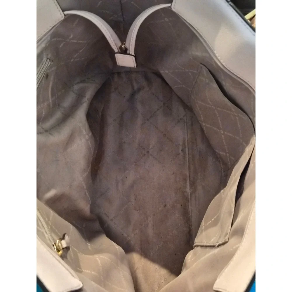 Michael Kors Voyager Tote Bag Pink Saffiano Leather Gold Hardware Shoulder‎ Bag